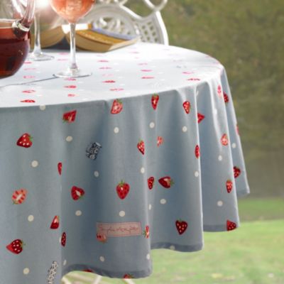 Sophie Allport Strawberries & Cream Rectangular Tablecloth