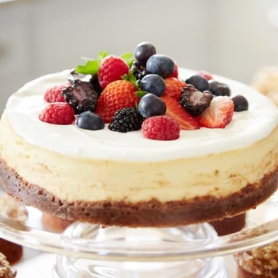 Mary Berry's American Baked Cheesecake | Cake Recipes | Lakeland