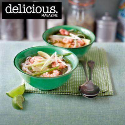 Tom yum prawn noodles