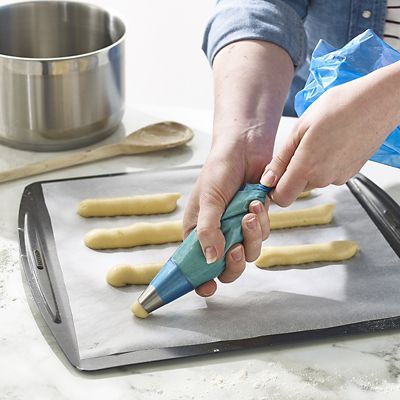 Lakeland ‘Get A Grip’ Non-Slip Disposable Piping Bags x 50 – Can be Cut To Size Use With Any Nozzle image(7)