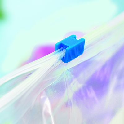 24 Lakeland Zip-Seal Freezer Bags 18 x 20cm image(2)