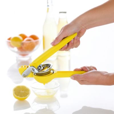 Chef'n Citrus Juicer image()