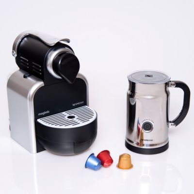 Pijler media Dankzegging Nespresso® Magimix M100 Automatic - Silver | Lakeland