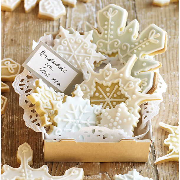Snowflake Cookie Cutter Set image(1)