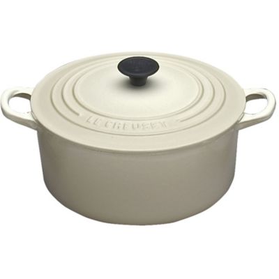 Le Creuset® 18cm Almond Casserole image(1)