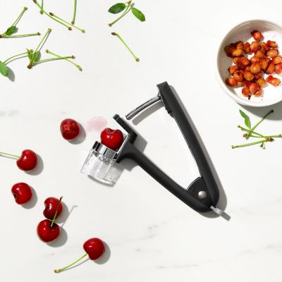 OXO Good Grips Cherry and Olive Pitter image(7)