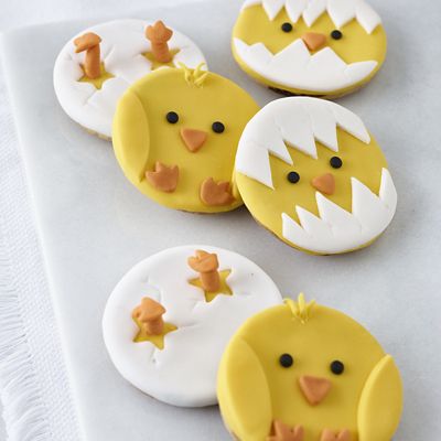 Renshaw Ready to Roll Coloured Icing - 250g Yellow image(2)