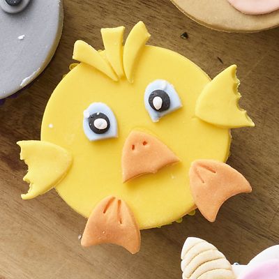 Renshaw Ready to Roll Coloured Icing - 250g Yellow image(3)