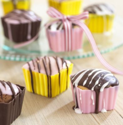 12 Fondant Fancy Cases image(2)