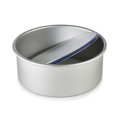 round cake tin with hole