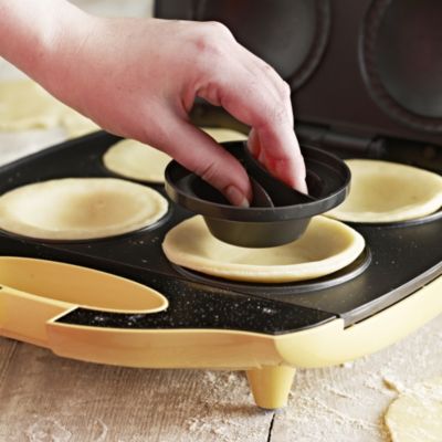 Lakeland Electric Pie Maker image(3)