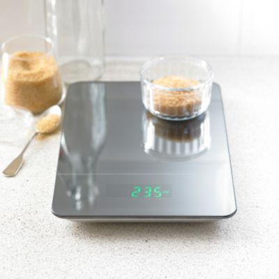 Lakeland Precision Flat Digital Kitchen Weighing Scale image(2)