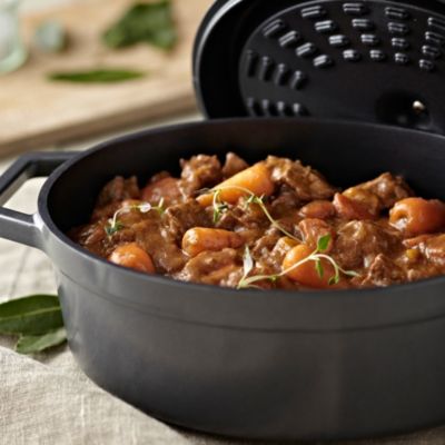 Lightweight Cast Aluminium 20cm Round Casserole Grey with Lid image(2)