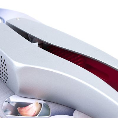 Zyliss Garlic Press image(2)