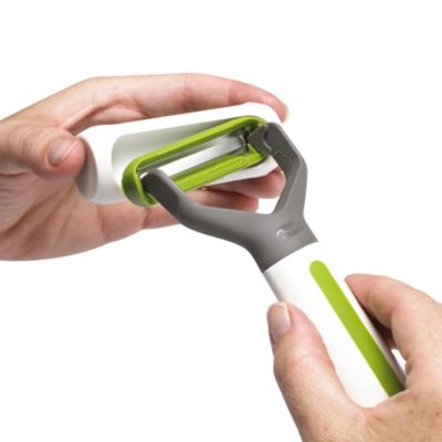 Chef'n® 3-in-1 Vegetable Peeler image(2)