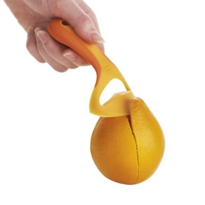 Chef'n® Orange Peeler image()