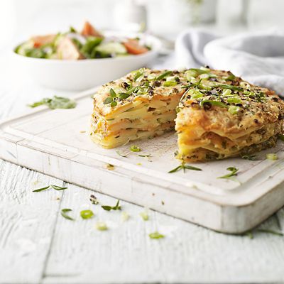 Lakeland PushPan Loose Based 23cm Non Stick Cake Tin - Round image(6)