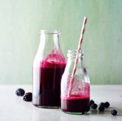 Lakeland Lidded Glass Milk Bottle 250ml image(3)