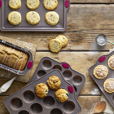 Lakeland Silicone 12 Hole Muffin Pan alt image 7