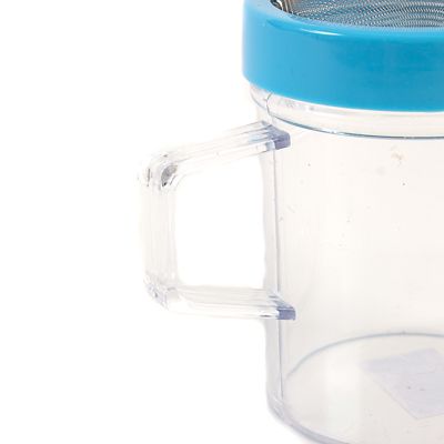 Mary Berry with Lakeland Flour Sifter image(4)