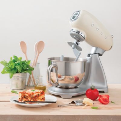 Smeg Classic Retro 4.8L Stand Mixer - Cream SMF01CR  image(2)