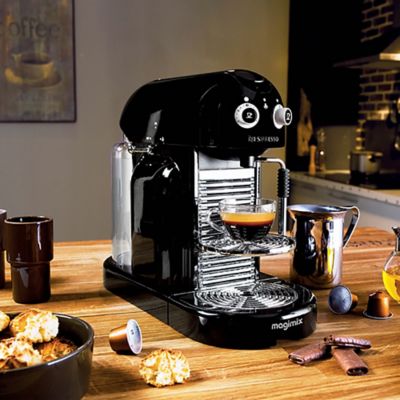 Magimix Nespresso Maestria Black Coffee Pod Machine 11331 image(6)