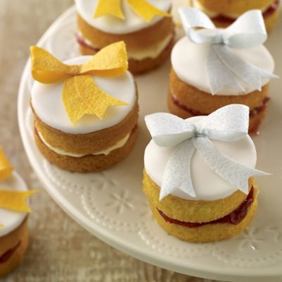 Edible Bow Wafers image()