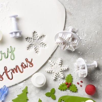 3 Snowflake Cutters image(2)
