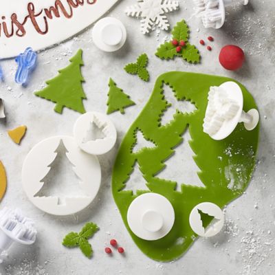 3 Holly Leaf Cutters image(2)