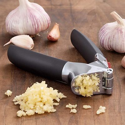 OXO Good Grips Garlic Press image(2)
