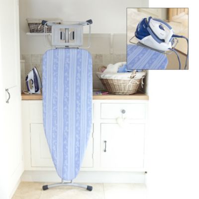 Lakeland De Luxe Ironing Table image(1)