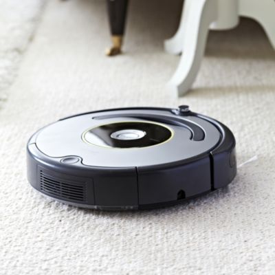  iRobot Roomba 614 Robot Vacuum- Good for Pet Hair, Carpets,  Hard Floors, Self-Charging