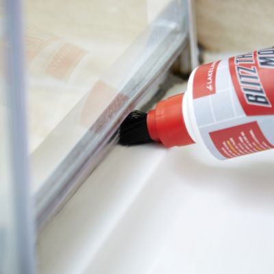 Blitz That Mould Brush-On Mould Remover Gel 250ml - (Image 2)