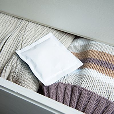 No Spill Hanging Moisture Traps image(4)