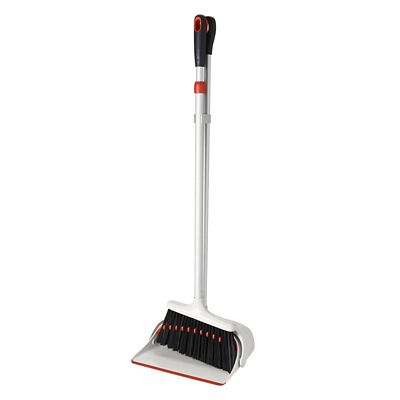 OXO Good Grips Telescopic Upright Dustpan and Brush Sweep Set image(10)