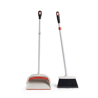 OXO Good Grips Telescopic Upright Dustpan and Brush Sweep Set image(3)