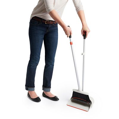 OXO Good Grips Telescopic Upright Dustpan and Brush Sweep Set image(7)
