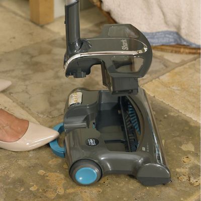 Shark® Rechargeable Electric Cordless Sweeper Plus V3800 image(4)