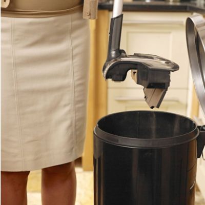 Shark® Rechargeable Electric Cordless Sweeper Plus V3800 image(6)