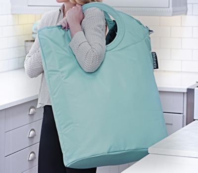 Brabantia® Wipe Clean Magnetised Oval Laundry Basket 50L image(2)