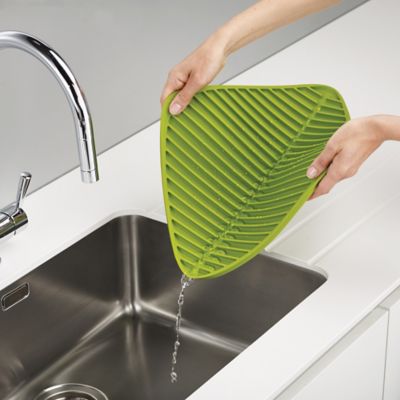 Joseph Joseph Flume Folding Draining Mat Small Green image(3)