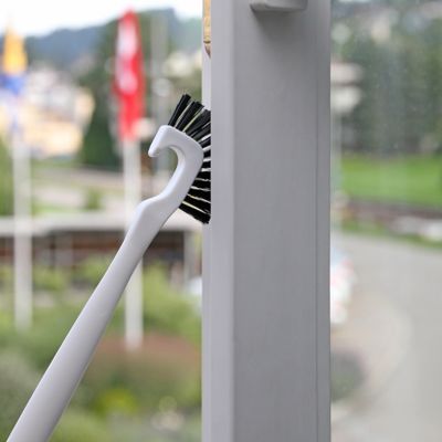 Universal Double-Ended Track Cleaning Brush image(12)