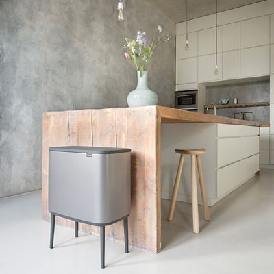 Brabantia Bo Touch Bin with 2 Inner Buckets - Platinum 11 and 23L  - (Image 2)
