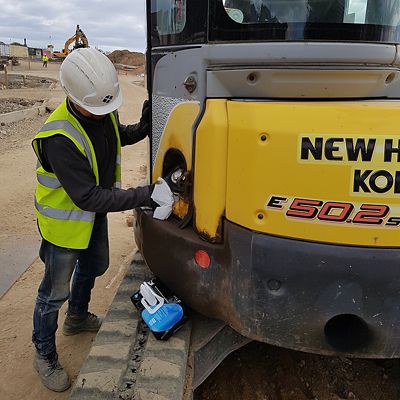 Uniwipe Ultragrime Huge Multipurpose Cleaning Wipes - Pack of 100 image(7)