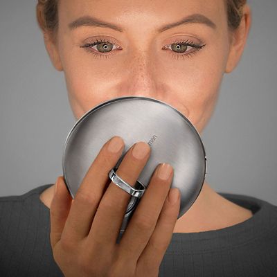 simplehuman 3x Magnifying Sensor Mirror – Compact - (Image 2)