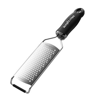 Microplane Gourmet Series Grater with Coarse Blade image(4)