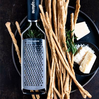 Microplane Gourmet Series Grater with Coarse Blade image(7)