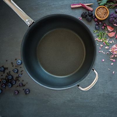 Circulon Excellence 28cm Lidded Chef’s Pan image(2)