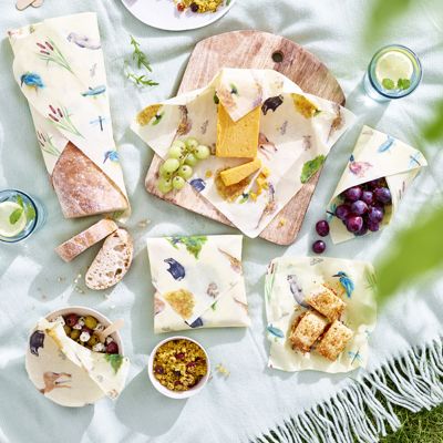 Lakeland BeeBee & Leaf Reusable Beeswax Food Wraps Woodland – Family Pack of 5 image(5)