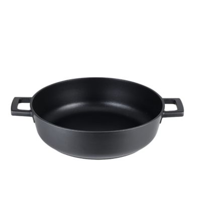 Lakeland Cast Aluminium Shallow Casserole 4 Litre image(2)